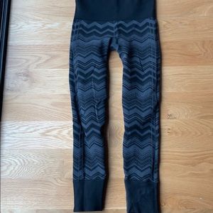 Lululemon ebb to street